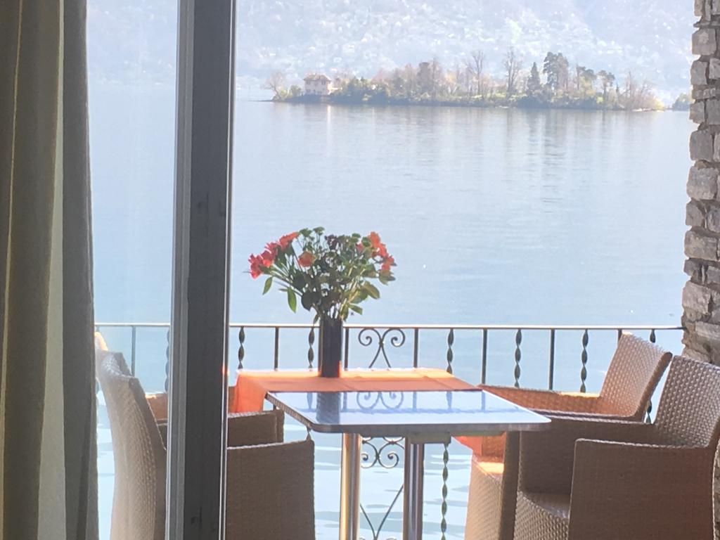 Apartments Posta Al Lago ロンコ・ソプラ・アスコナ エクステリア 写真